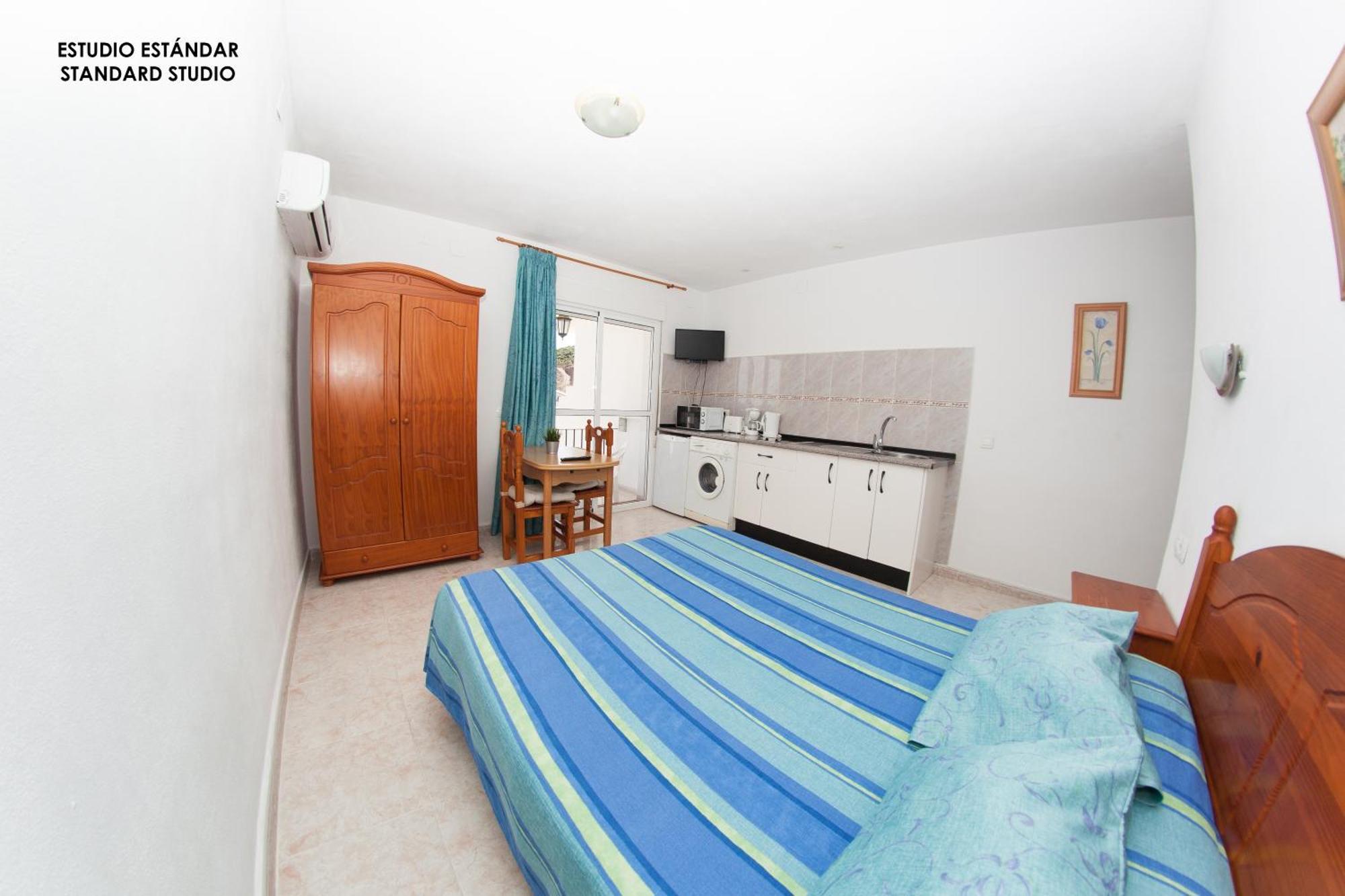 Apartamentos Rurales Santos Benajarafe Pokoj fotografie