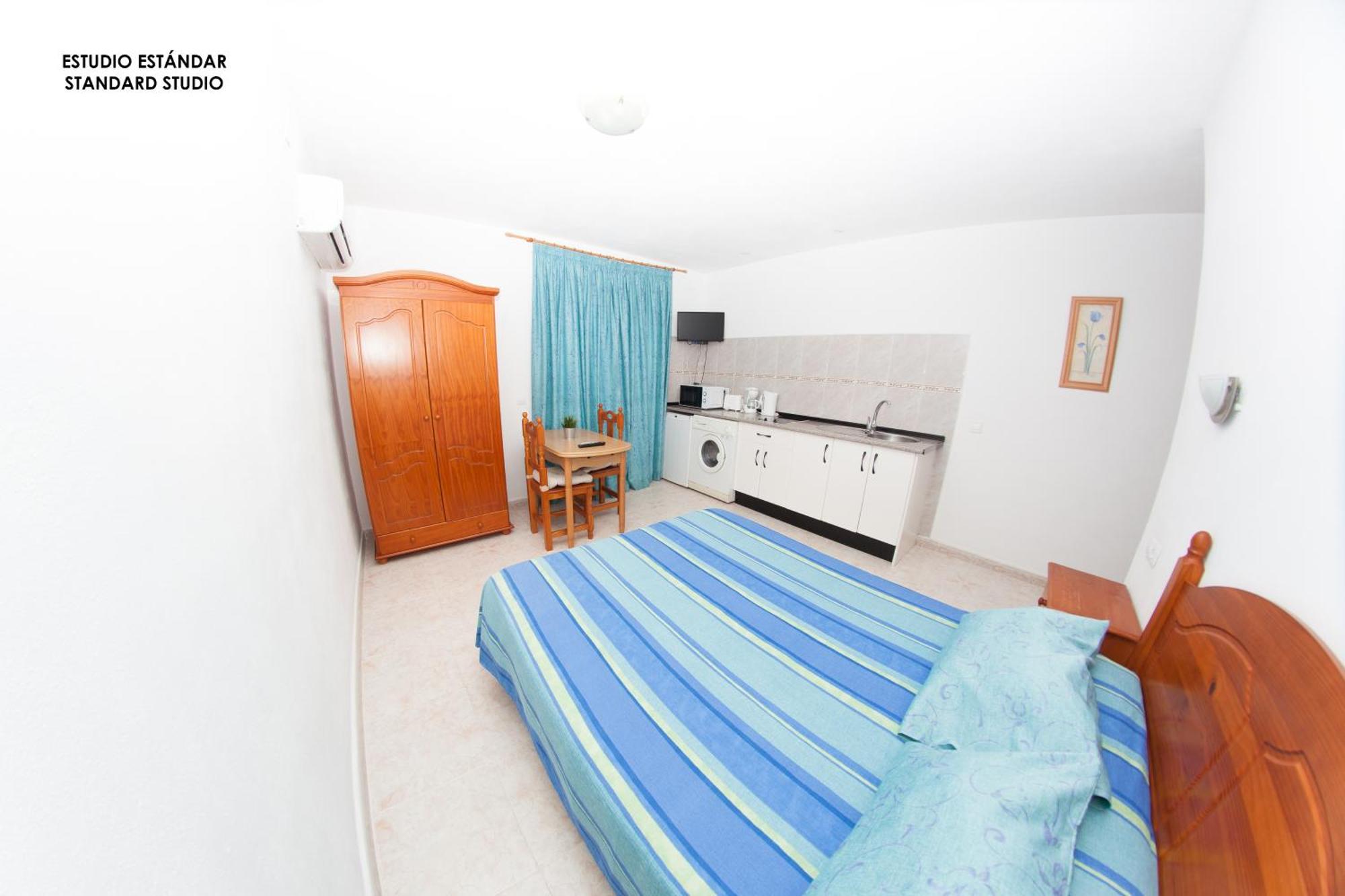 Apartamentos Rurales Santos Benajarafe Pokoj fotografie