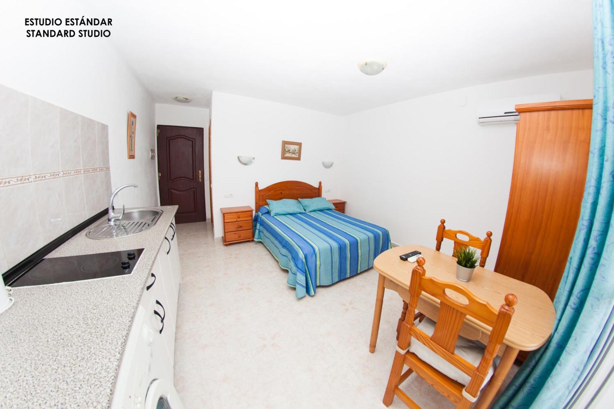 Apartamentos Rurales Santos Benajarafe Pokoj fotografie