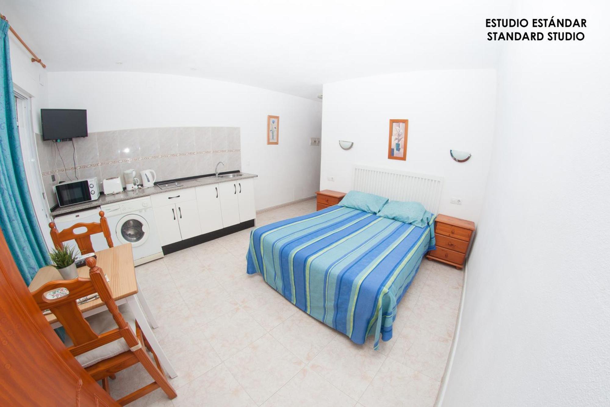 Apartamentos Rurales Santos Benajarafe Pokoj fotografie