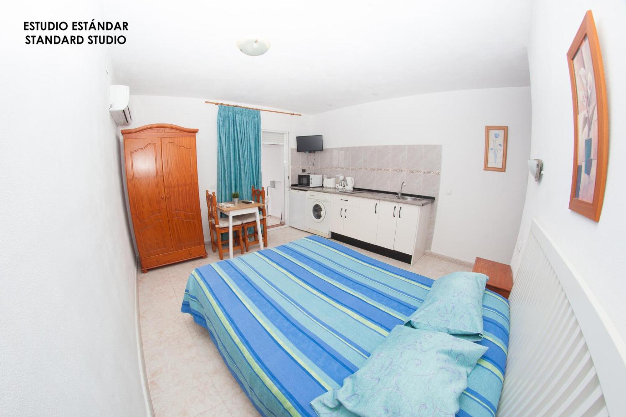 Apartamentos Rurales Santos Benajarafe Pokoj fotografie